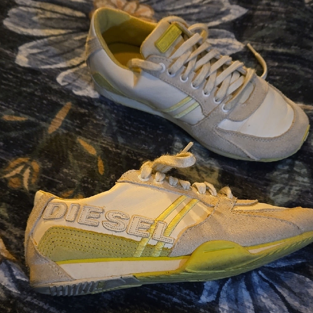 Diesel Cream and Yellow Casual Sneakers